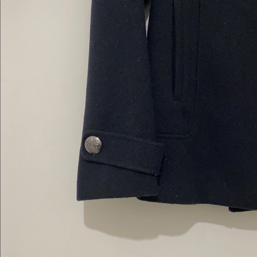Jackets - Picture 5 of 6